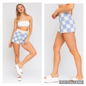 Le Lis Collection Jessie Powder Blue Ceckered Knit Shorts Size Large